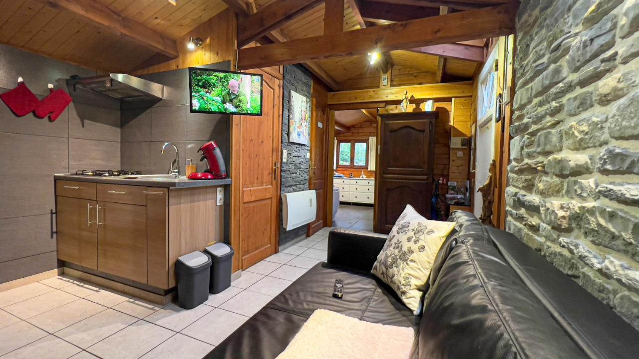 Au Chalet D'Isa Havelange エクステリア 写真